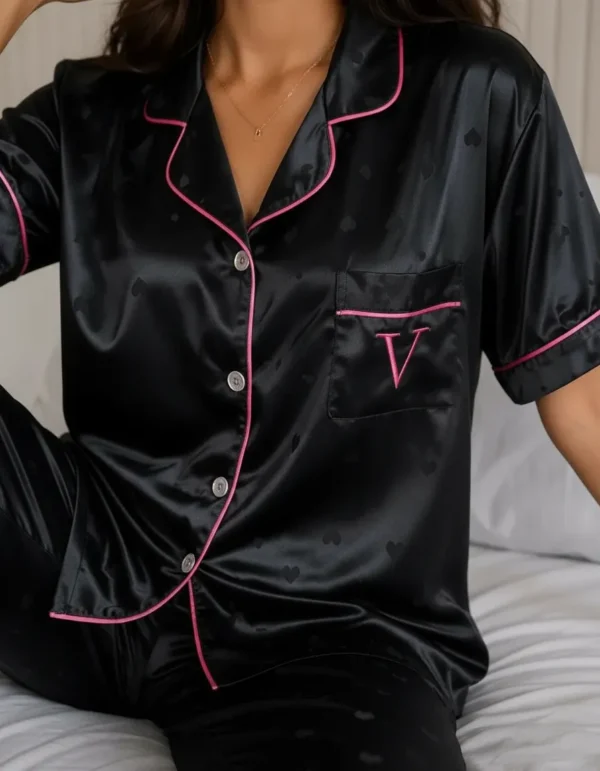 Pijama Satén Negro Corazones Conjunto Invierno